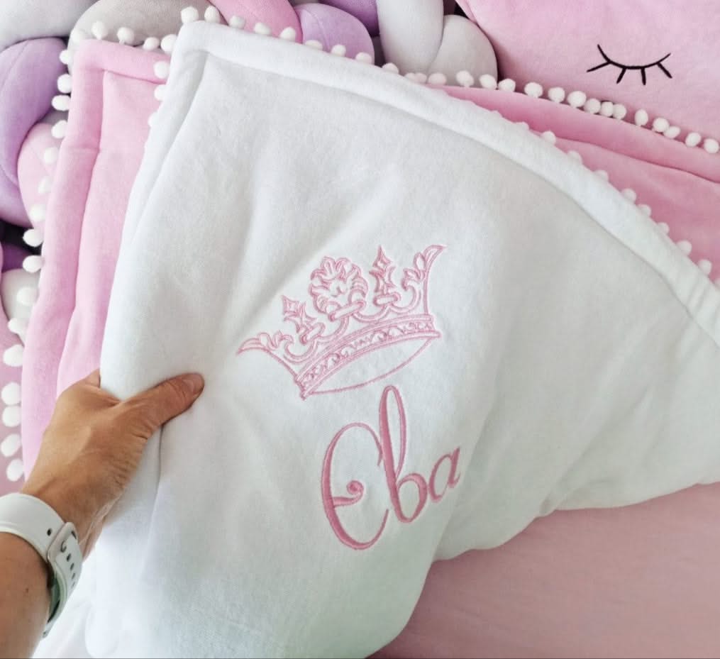 Baby bedding crib bumper set pink. KARI studio