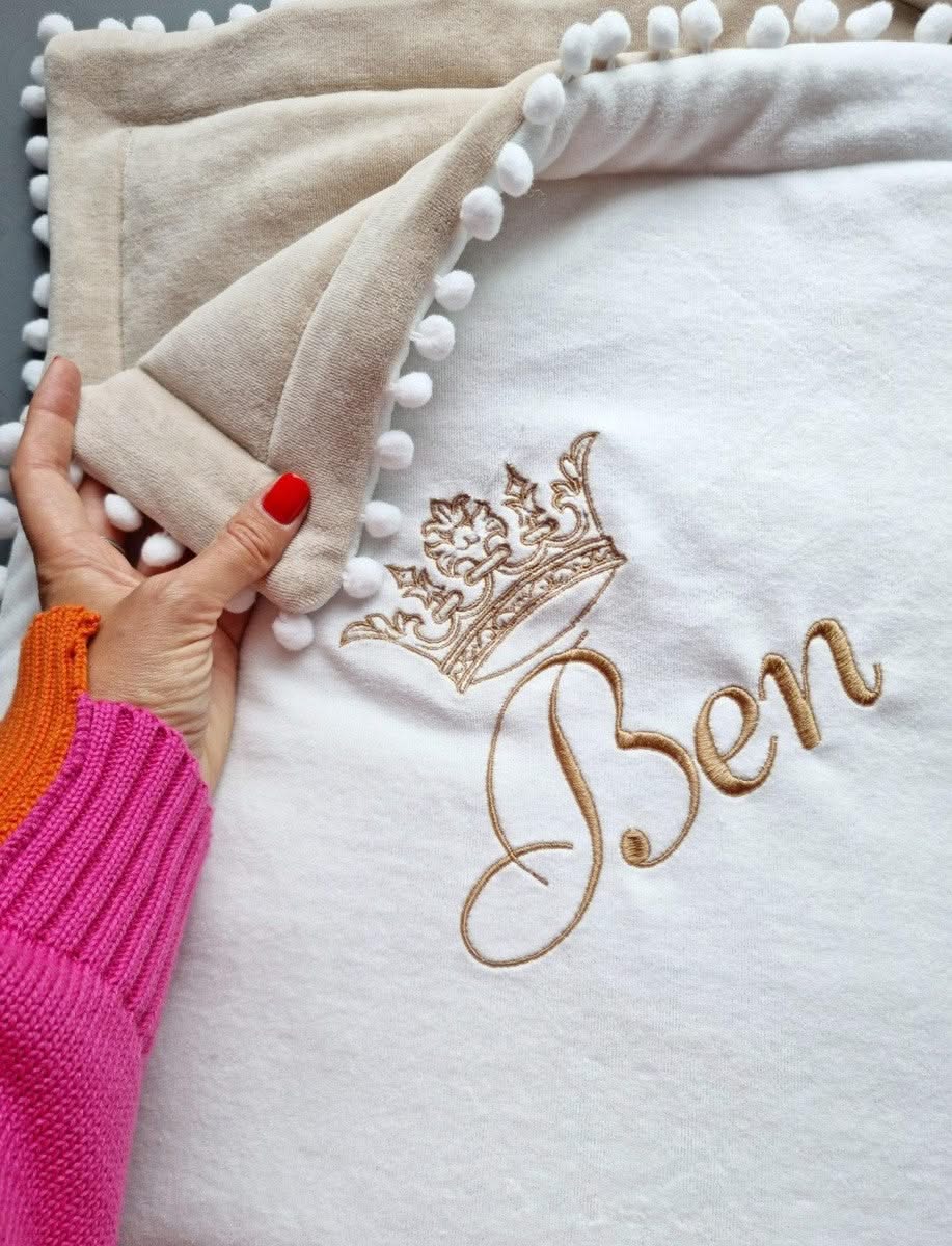 Personalized Baby bedding set for gray - KariStudio