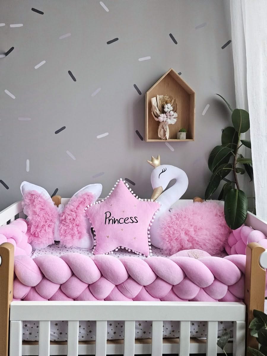 Baby bedding crib bumper set pink. KARI studio