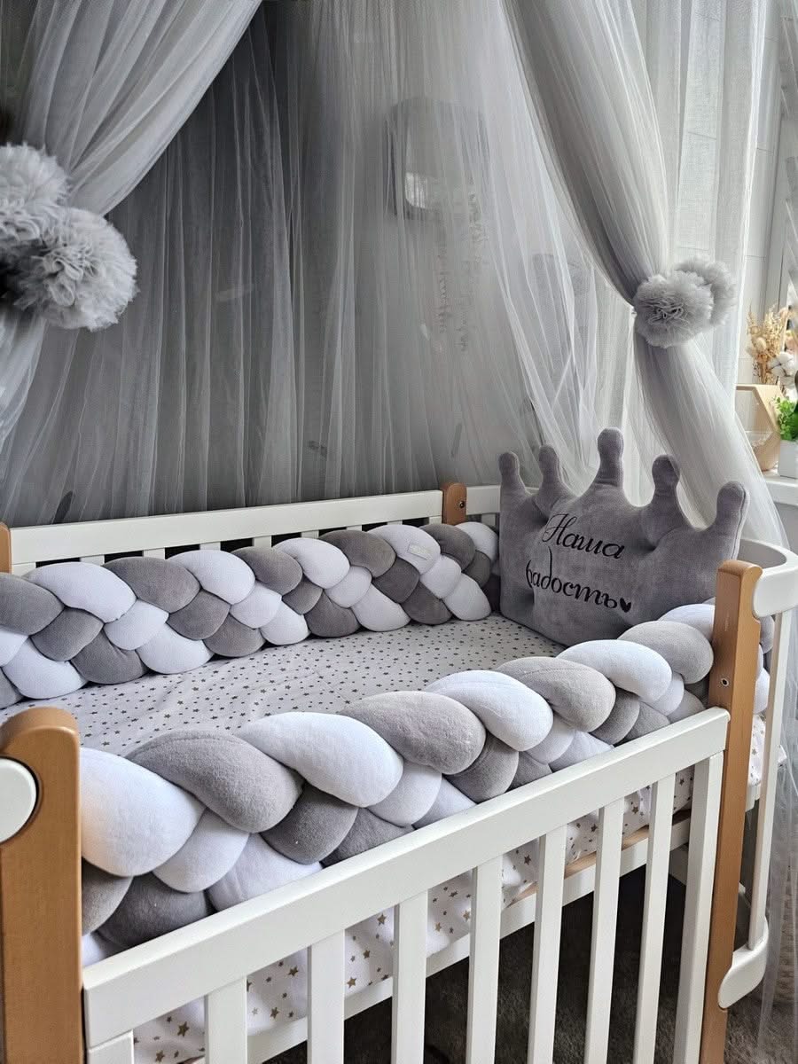 Baby bedding crib bumper set for boys gray. KARI studio