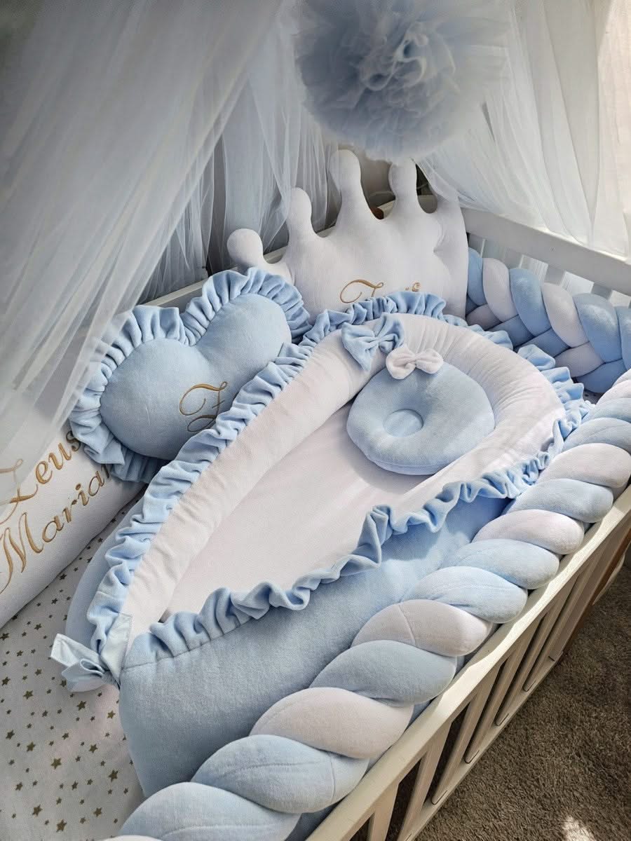 Blue baby crib bedding set for boy. KARI studio