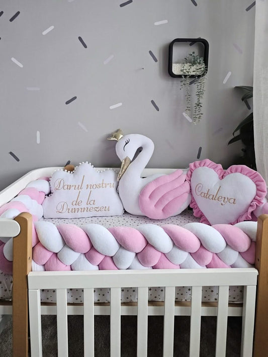 Baby girl bedding set pink. KARI studio