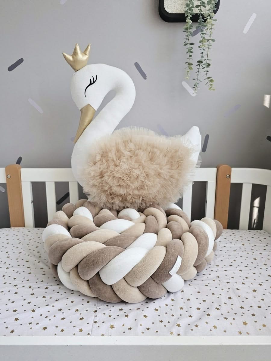 Safe baby bedding crib set with braided crib bumper. KARI studio
