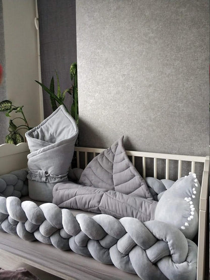 Personalized crib bumper set grey - KariStudio