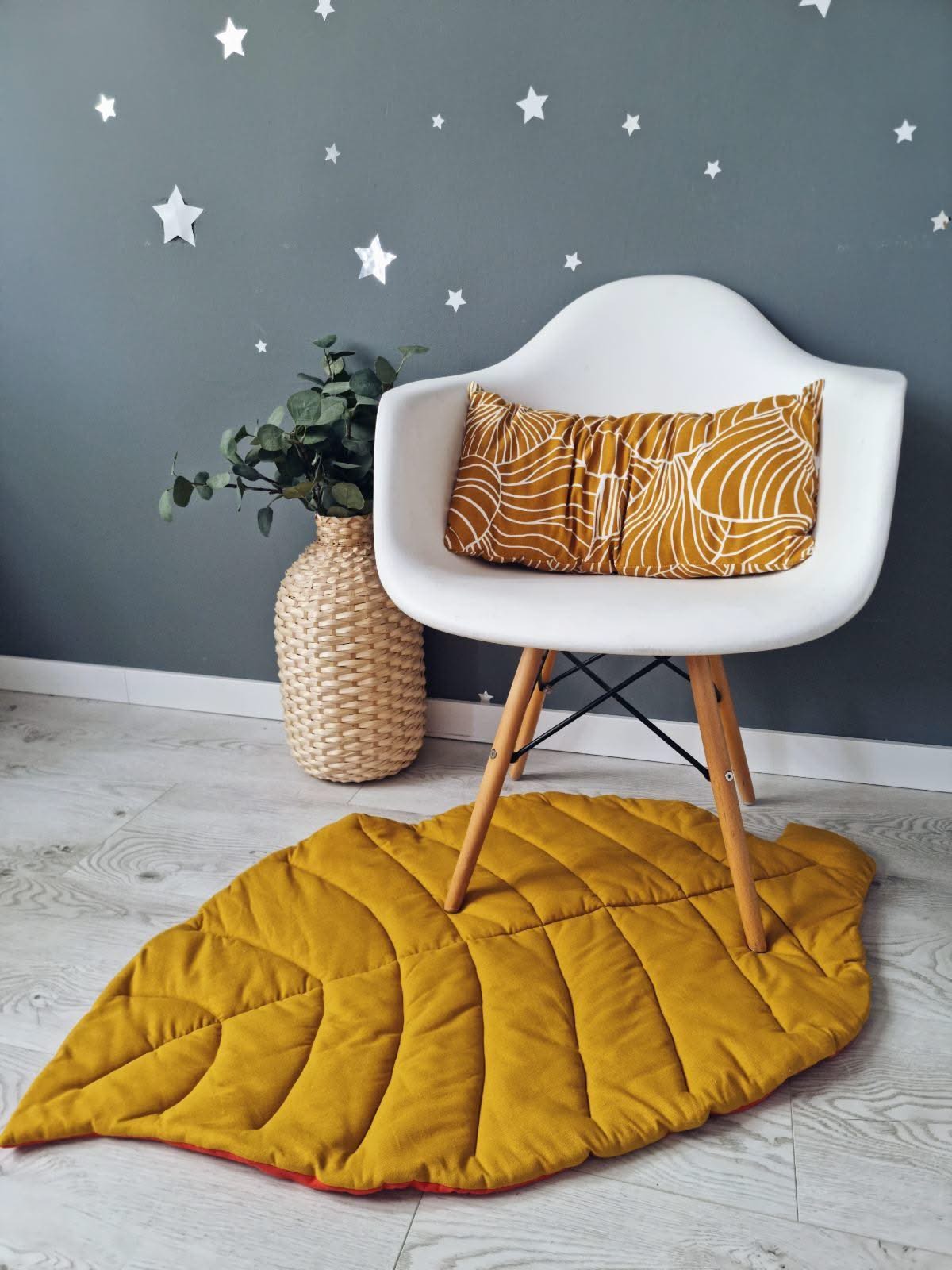 Baby linen leaf play mat mustard - KariStudio
