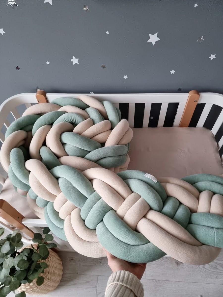 Braided crib bumper. KARI studio