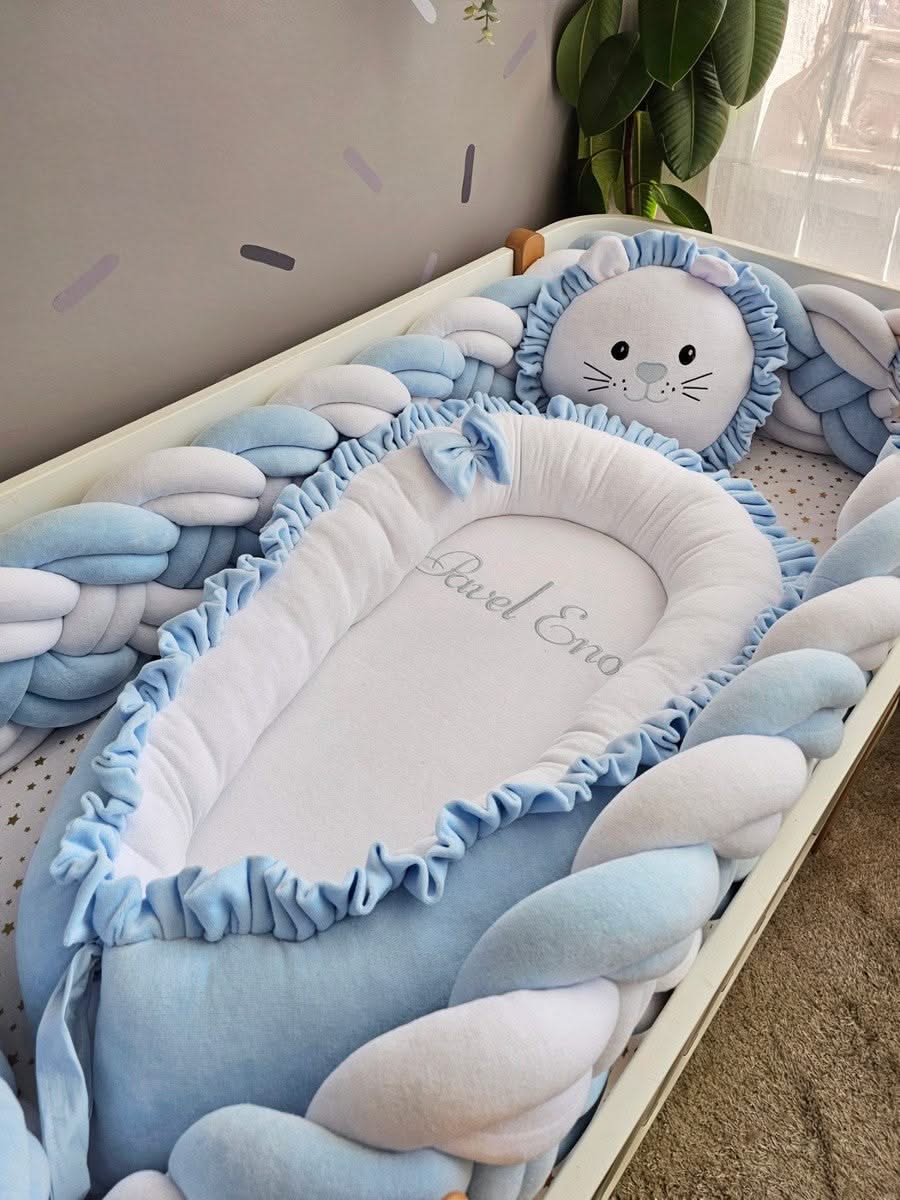 Luxury baby bedding set beige blue. KARI studio