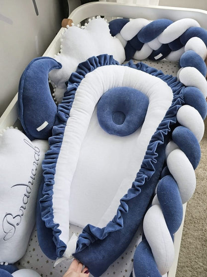 Baby bedding crib bumper set indigo. KARI studio