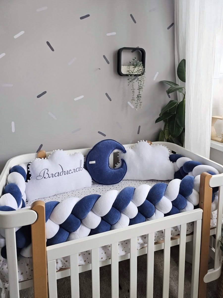 Baby bedding crib bumper set indigo. KARI studio