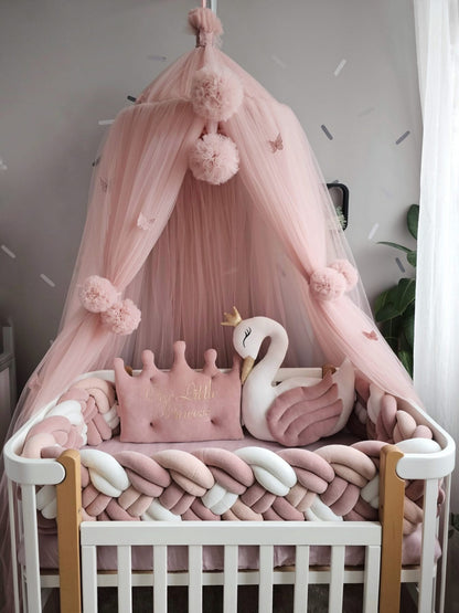 Premium Baby bedding set for crib. KARI studio